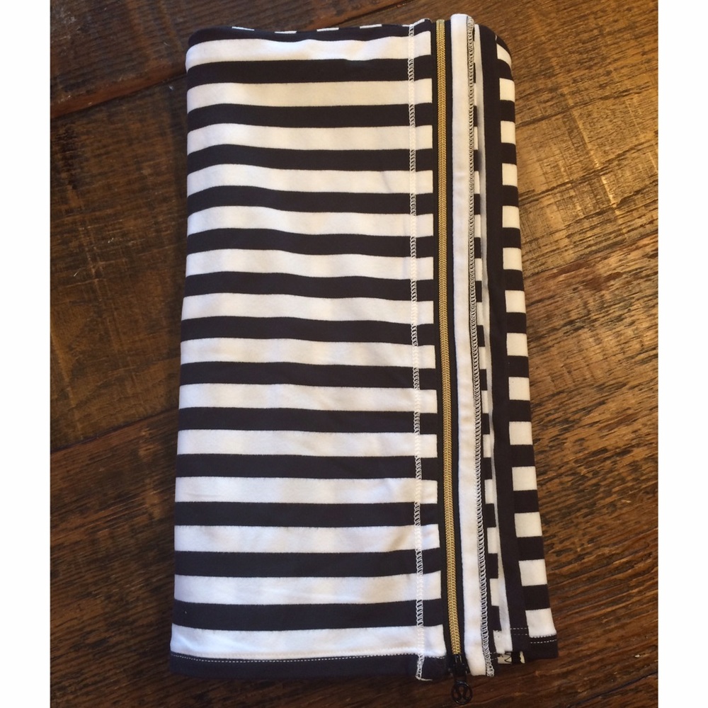 Lululemon Vinyasa Scarf *Zips
